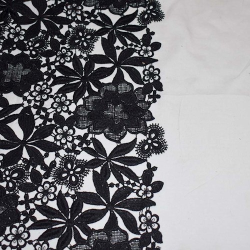 True Black Famous Designer Floral Lace APS0052