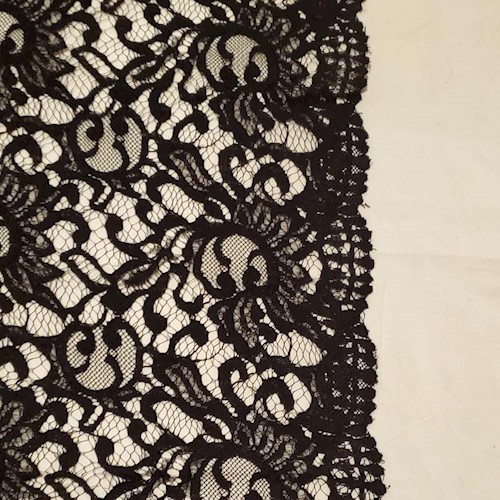 Black Famous Designer Baroque Lace APS0078
